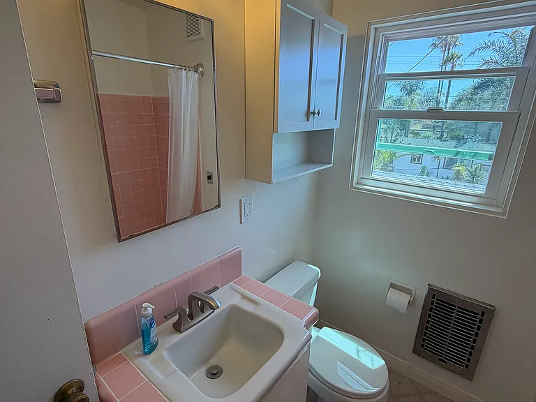 1841 S Tremont St #4 — Photo 11
