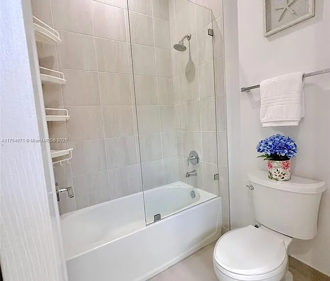 8286 NW 51st Ter #8286 — Photo 14