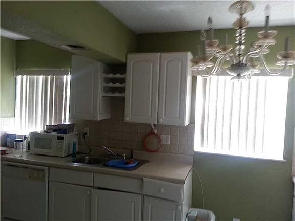 4th image of 7813 Kimberly Blvd