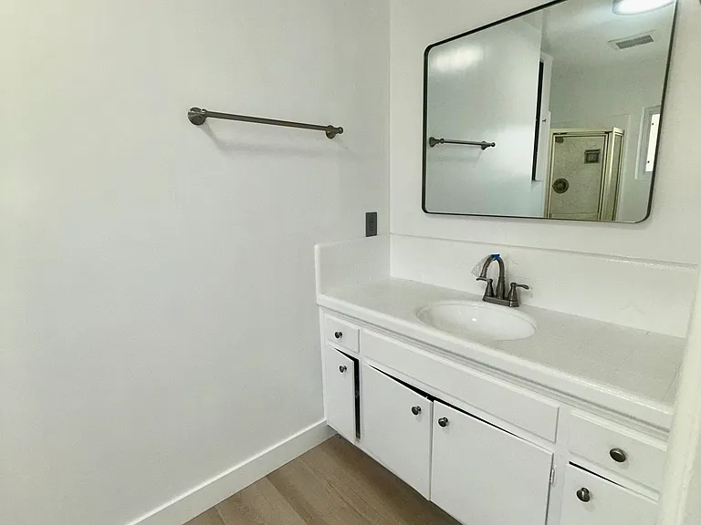 7407 Dunfield Ave — Photo 5