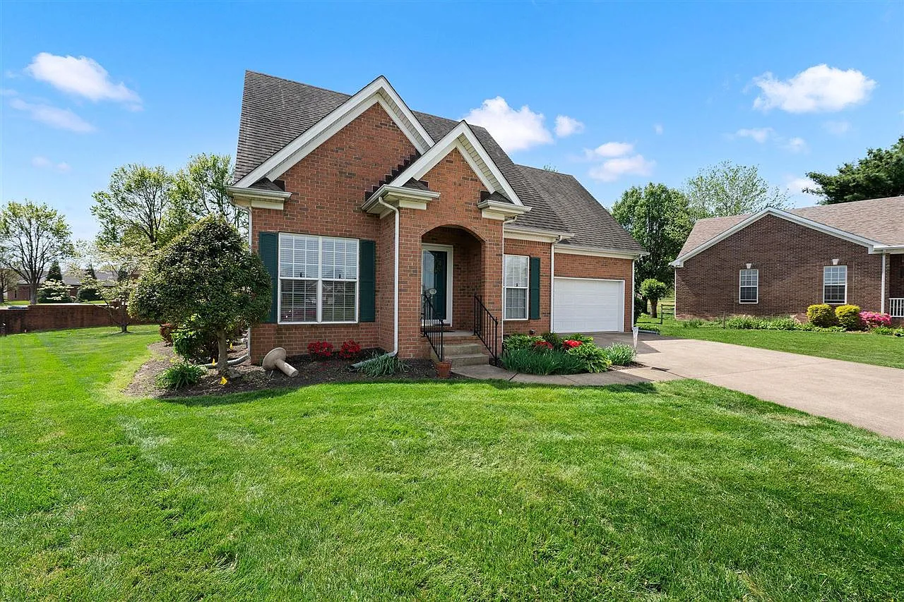 150 Prestwick Ct photo 1