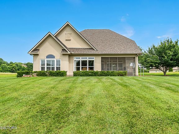 4th image of 224 Goldcrest Dr