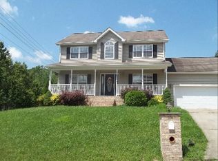 101 Walnut St, Nitro, WV 25143