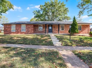 4803 Broad Oak Dr, Saint Louis, MO