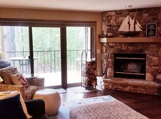 9271 Field Stone Ct #M-3, Unit, WI 54212