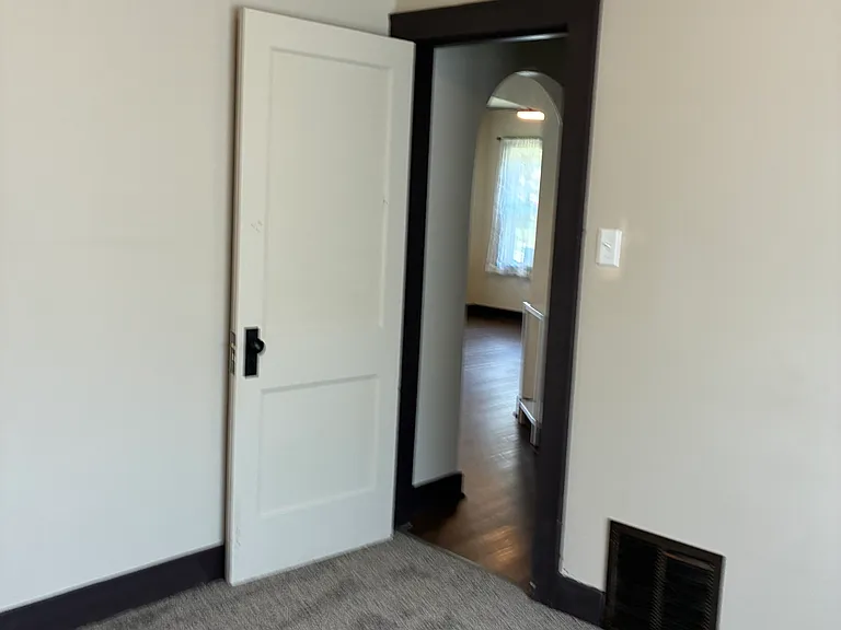 719 Goodland Ave — Photo 12