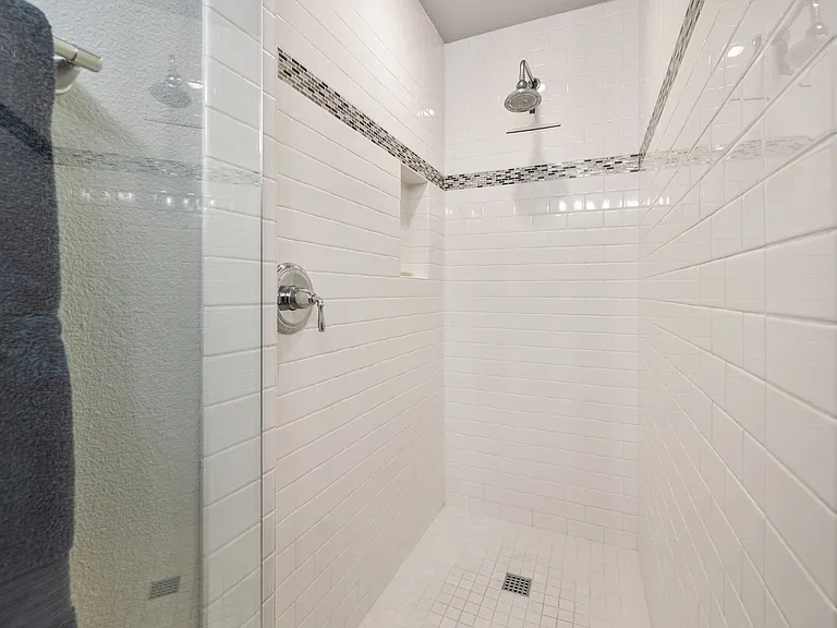 48950 Desert Flower Dr — Photo 25