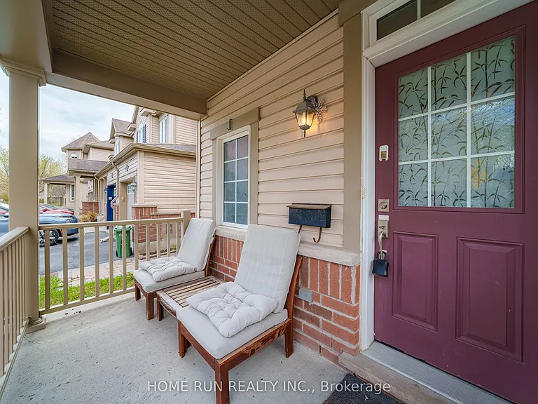 957 Messor Cres — Photo 2
