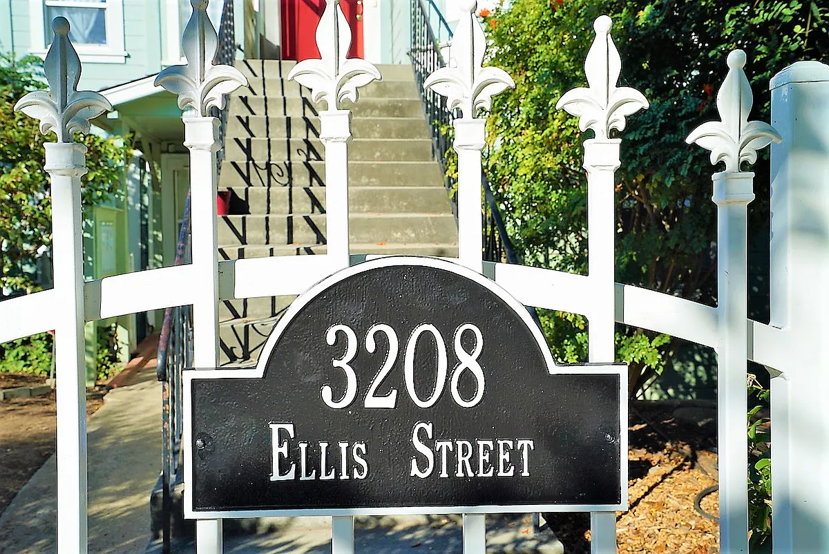Building Photo - 3208 Ellis St #B