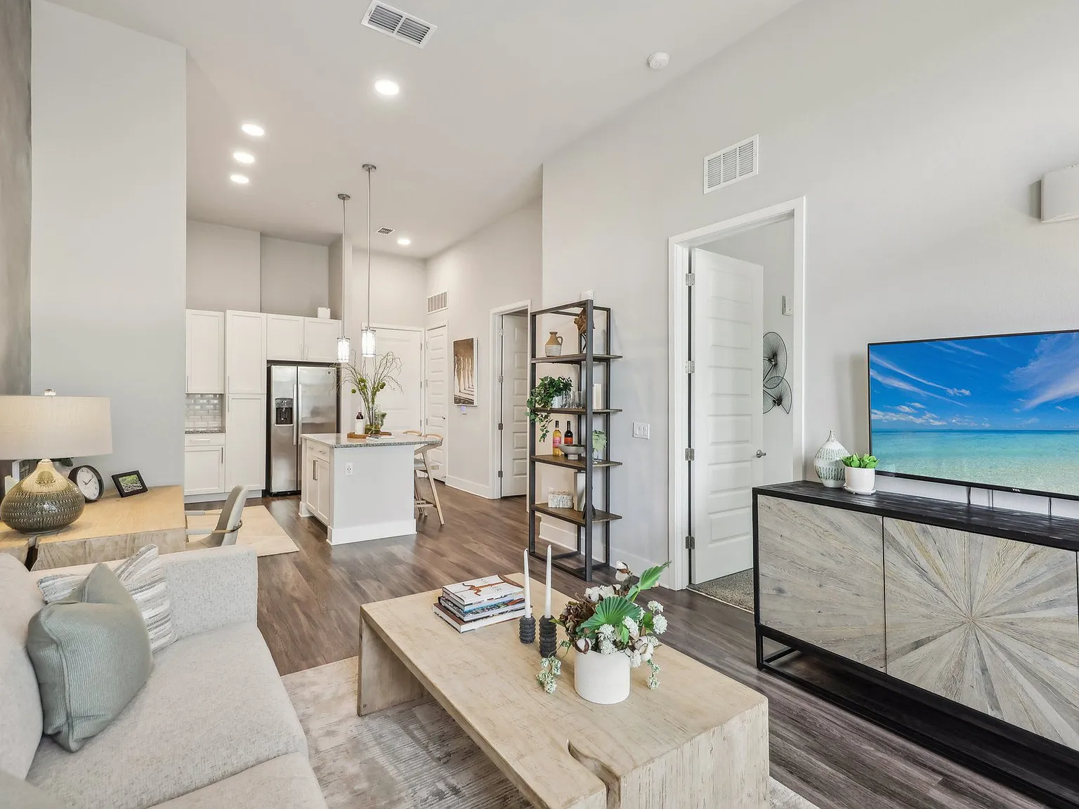 Viridian Reserve Apartments — Photo 4