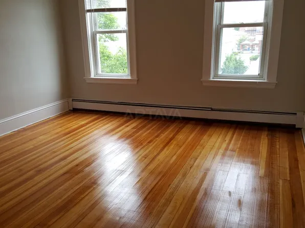 8 Willard Ave #16, Medford, MA 02155