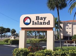 7405 Bay Island Dr S APT 127, South Pasadena, FL 33707