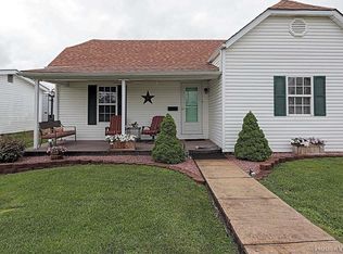 201 S School St, Desloge, MO