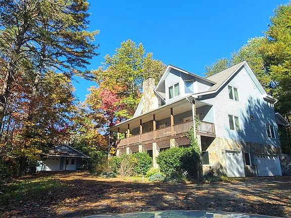 2nd image of 2401 Little John Ln