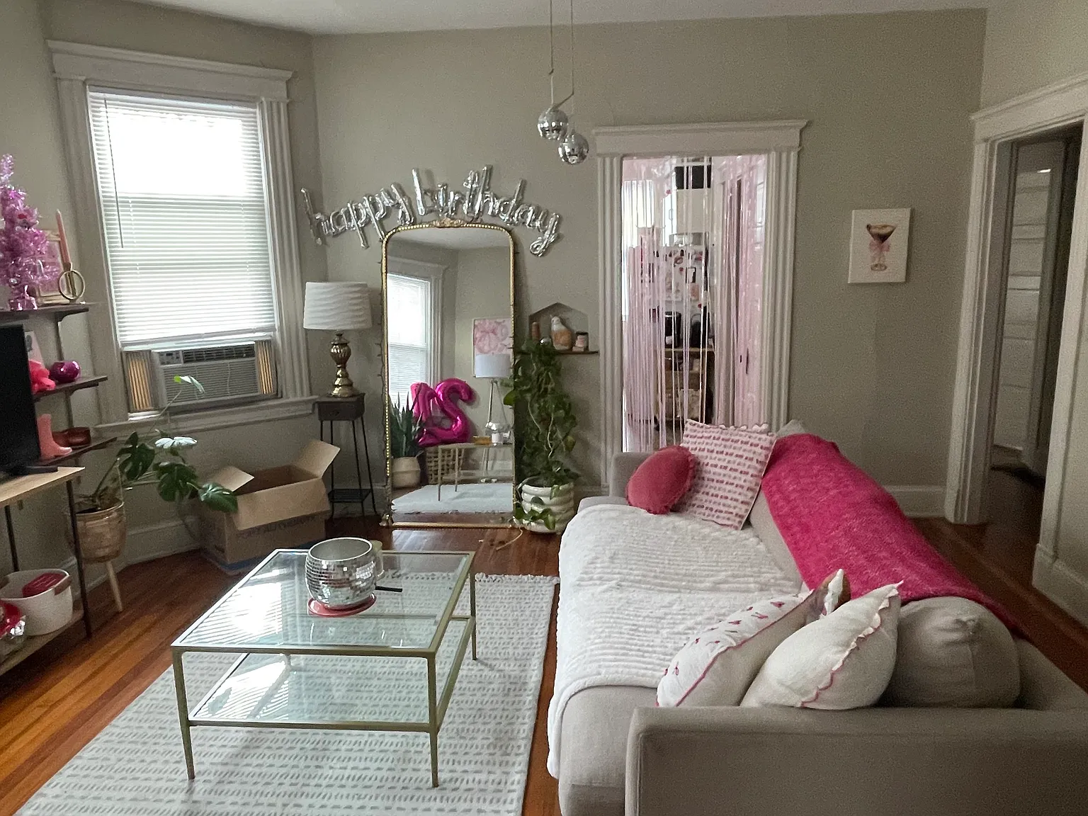 3 bed, $2,100 — Photo 3
