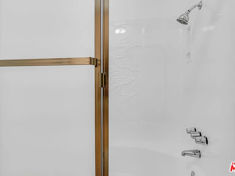 8512 Tuscany Ave #302 — Photo 17