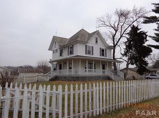 410 W Main St, Glasford, IL 61533