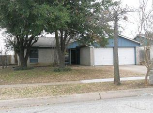 617 Normandy Ln, Saginaw, TX 76179