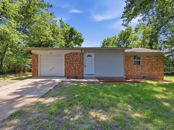 1506 Clayton Dr, Tahlequah, OK 74464