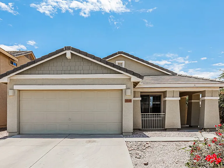 2049 W Gold Mine Way — Photo 1