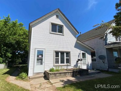 610 Superior Ave, Gladstone, MI, 49837