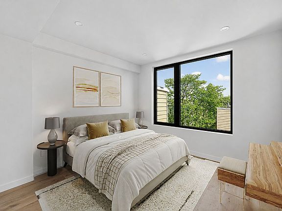 4th image of 74 Diamond St #4B