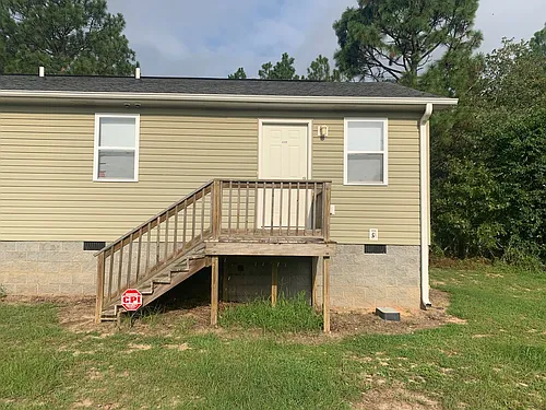 487 Bush Berry Rd #B Photo 1