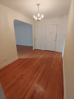 Rented by Elite Team Realty LLC | media 10