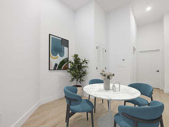 4th image of 67 Wall St APT 25F