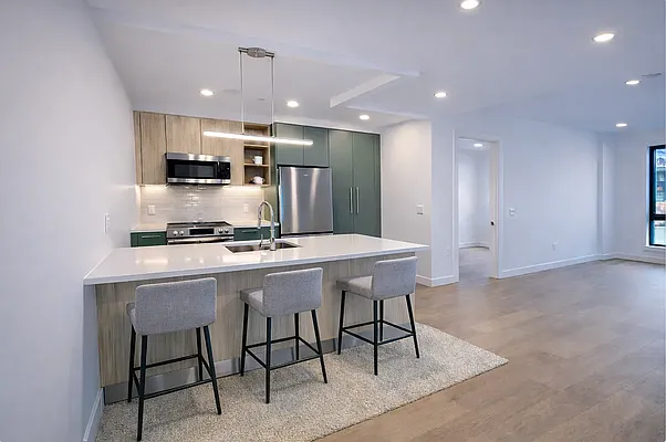 Kitchen, photo 1
