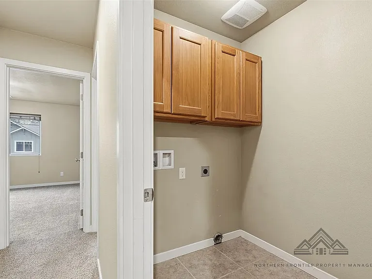 218 E Whitman Dr — Photo 18