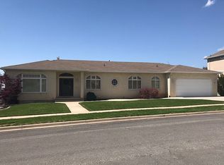 574 Oakview Ln, Bountiful, UT 84010