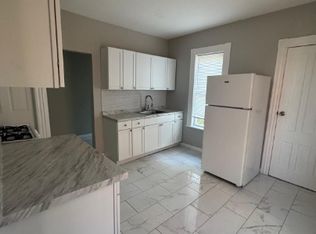 100 Maple St #1R, Bridgeport, CT 06608