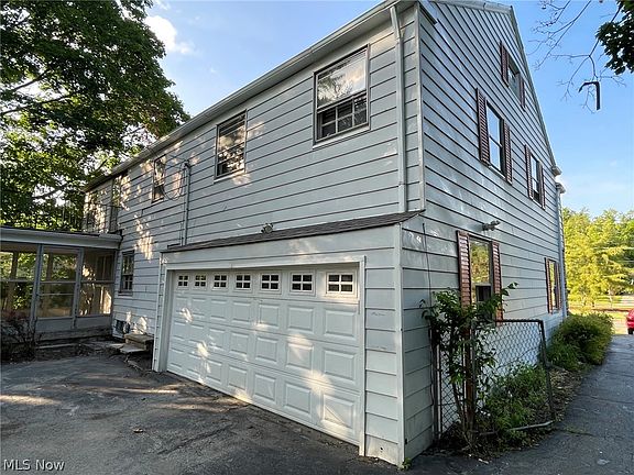 5th image of 3170 Van Aken Blvd