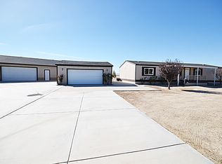 1700 Fall Ct, Rosamond, CA 93560