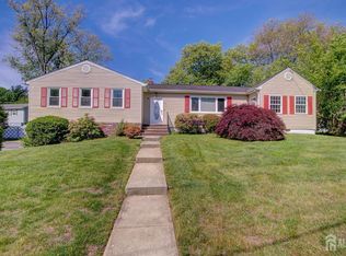 9 Salem Rd, East Brunswick, NJ 08816