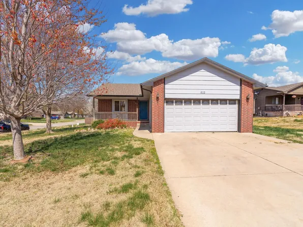 612 Hemmen Terrace Ct, Colwich, KS 67030