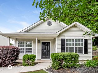 2794 Green Crest Ct, Greensboro, NC 27406