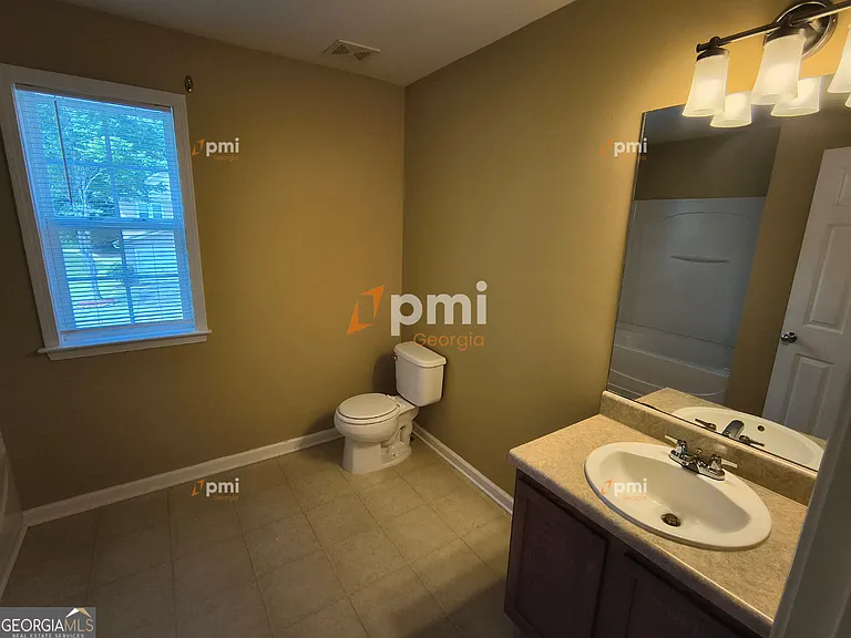 350 Fairmont Way — Photo 12