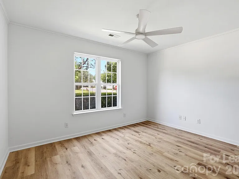 9501 Constitution Hall Dr — Photo 5