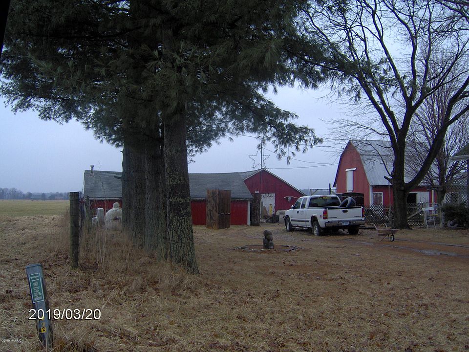 2nd image of 23372 Airline Rd
