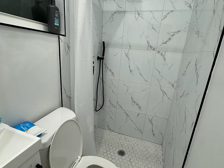 4170 NE 15th Ave #3 — Photo 11