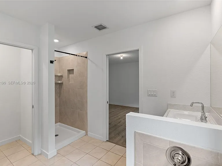 1385 NW 208th Ter #1385 — Photo 40