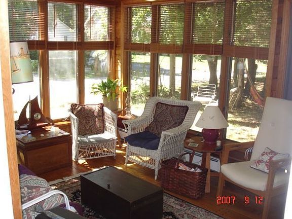 PORCH/SUNROOM