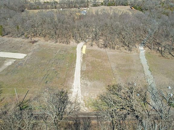 3rd image of Gray Bottom Rd