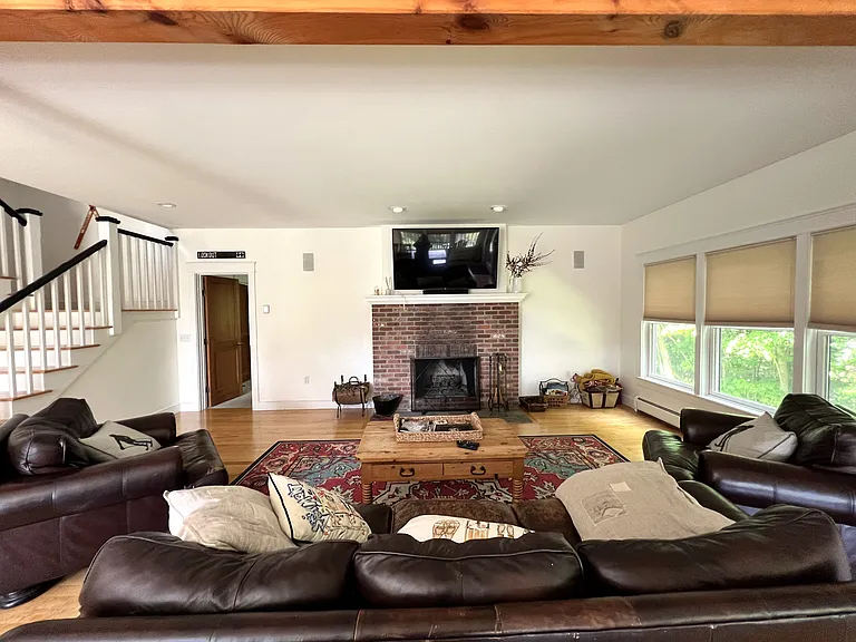 11 Kirkwood Ln — Photo 6