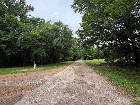 3rd image of Llano