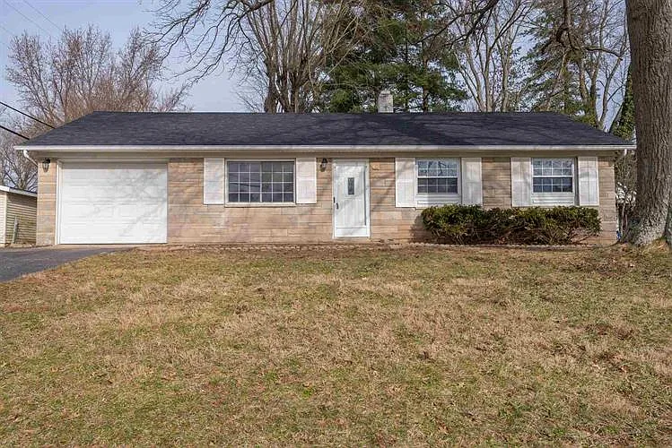 810 W Briarcliff Dr photo 1