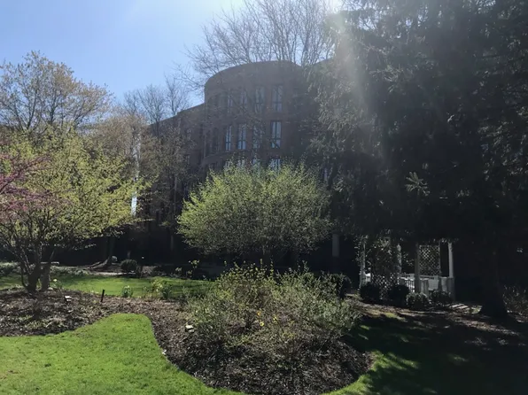 1 Gale Ave APT 3D, River Forest, IL 60305