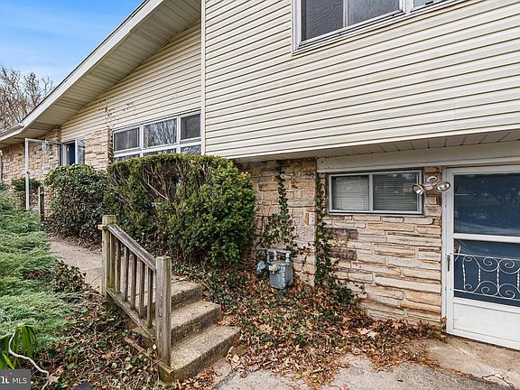 5th image of 1542 Daws Rd